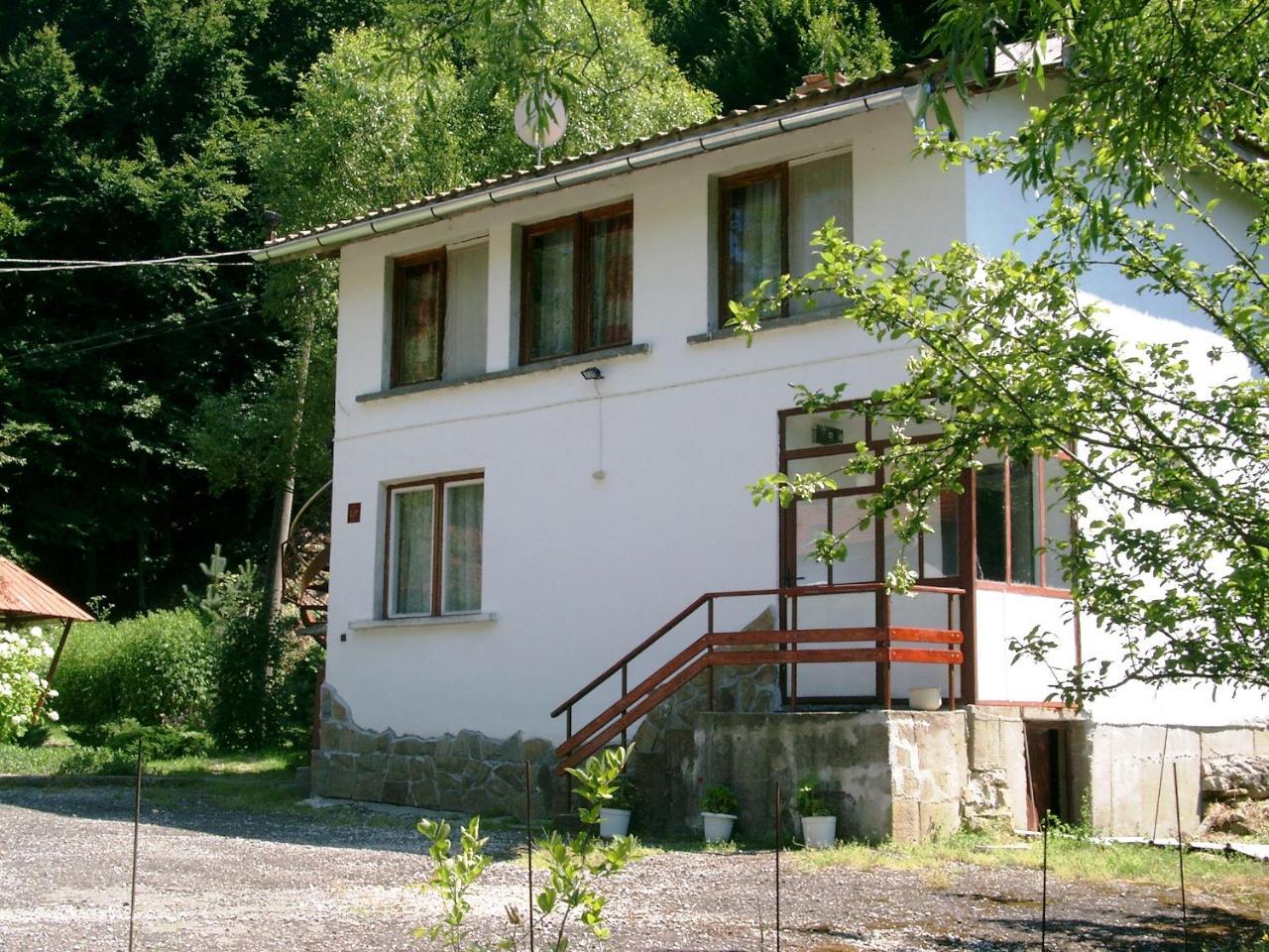 Holiday Home Tanevi 特里亚夫纳 外观 照片